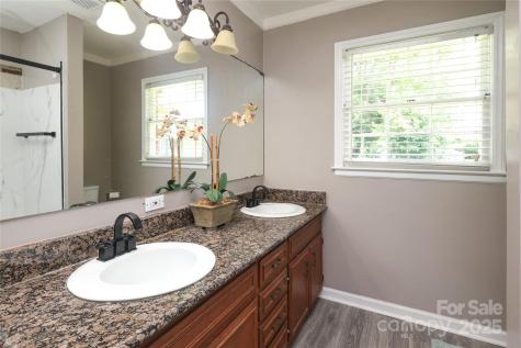 2443 Knickerbocker Drive Charlotte NC 28212
