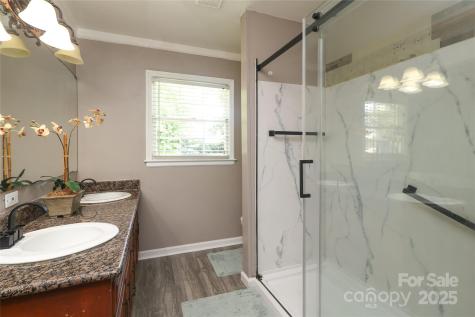 2443 Knickerbocker Drive Charlotte NC 28212