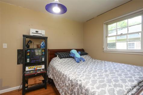 2443 Knickerbocker Drive Charlotte NC 28212