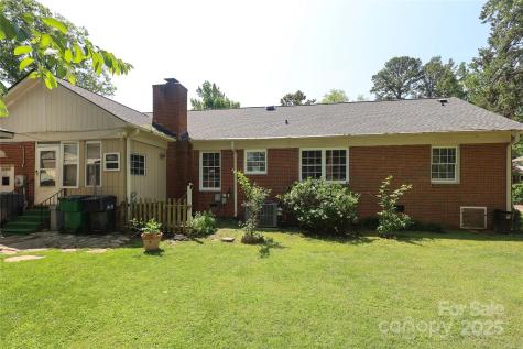 2443 Knickerbocker Drive Charlotte NC 28212