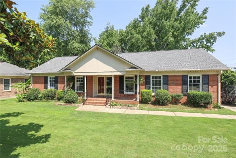 2443 Knickerbocker Drive Charlotte NC 28212