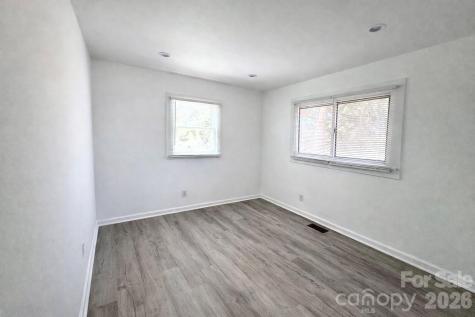 141 Short Hills Drive Charlotte NC 28217