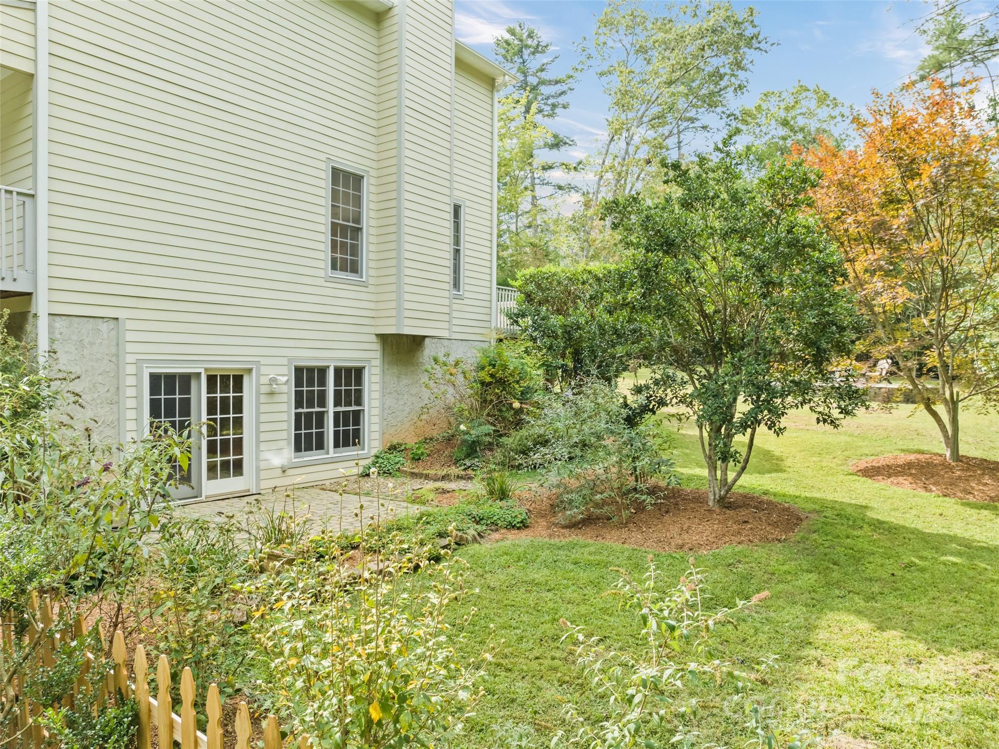 6 Dogwood Lane Fletcher NC 28732