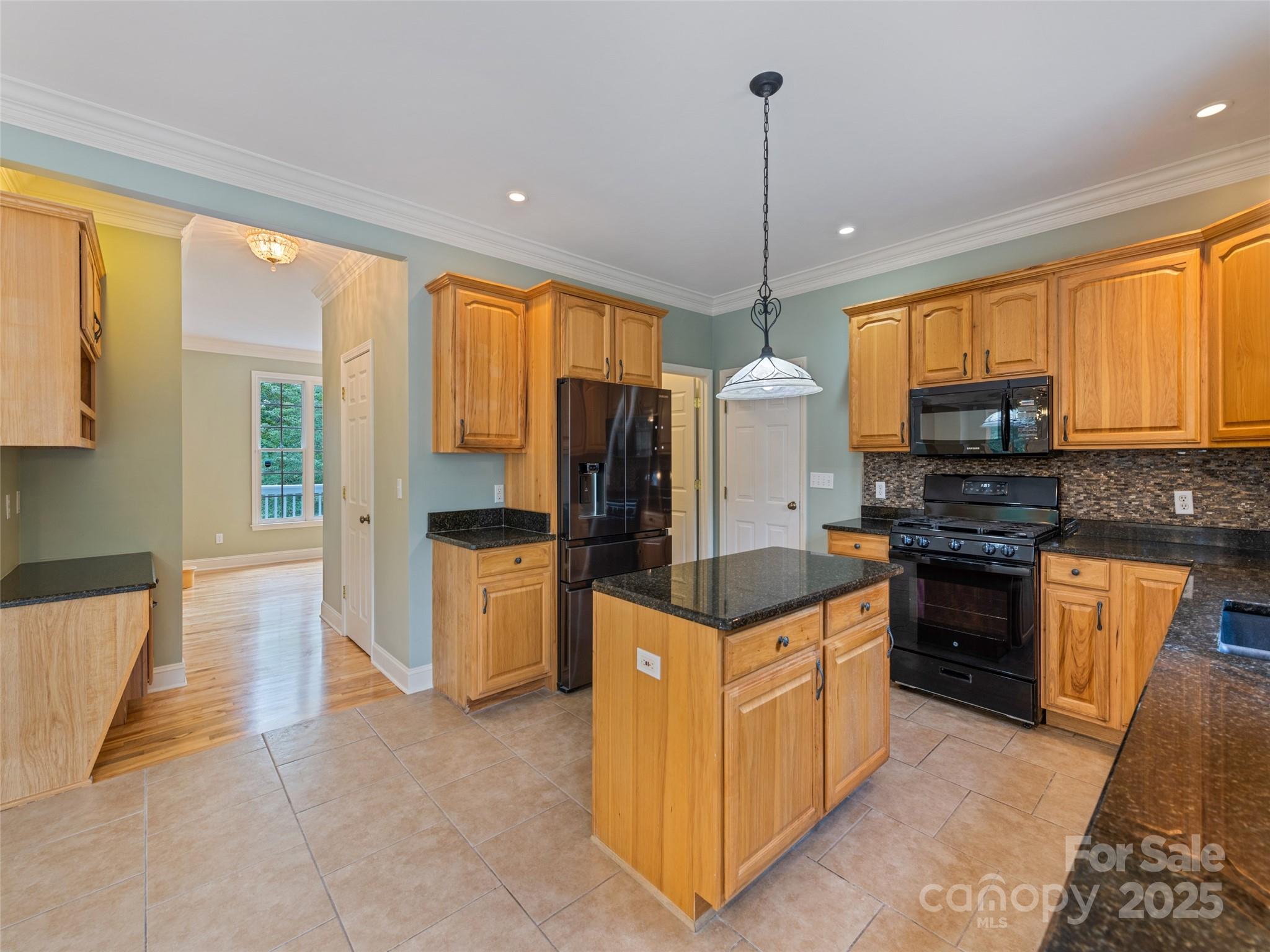 6 Dogwood Lane Fletcher NC 28732