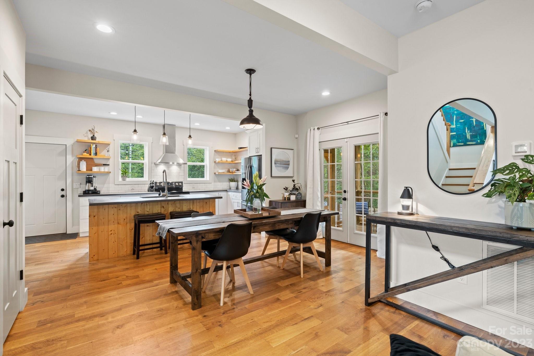 12 Maultsby Lane Asheville NC 28805