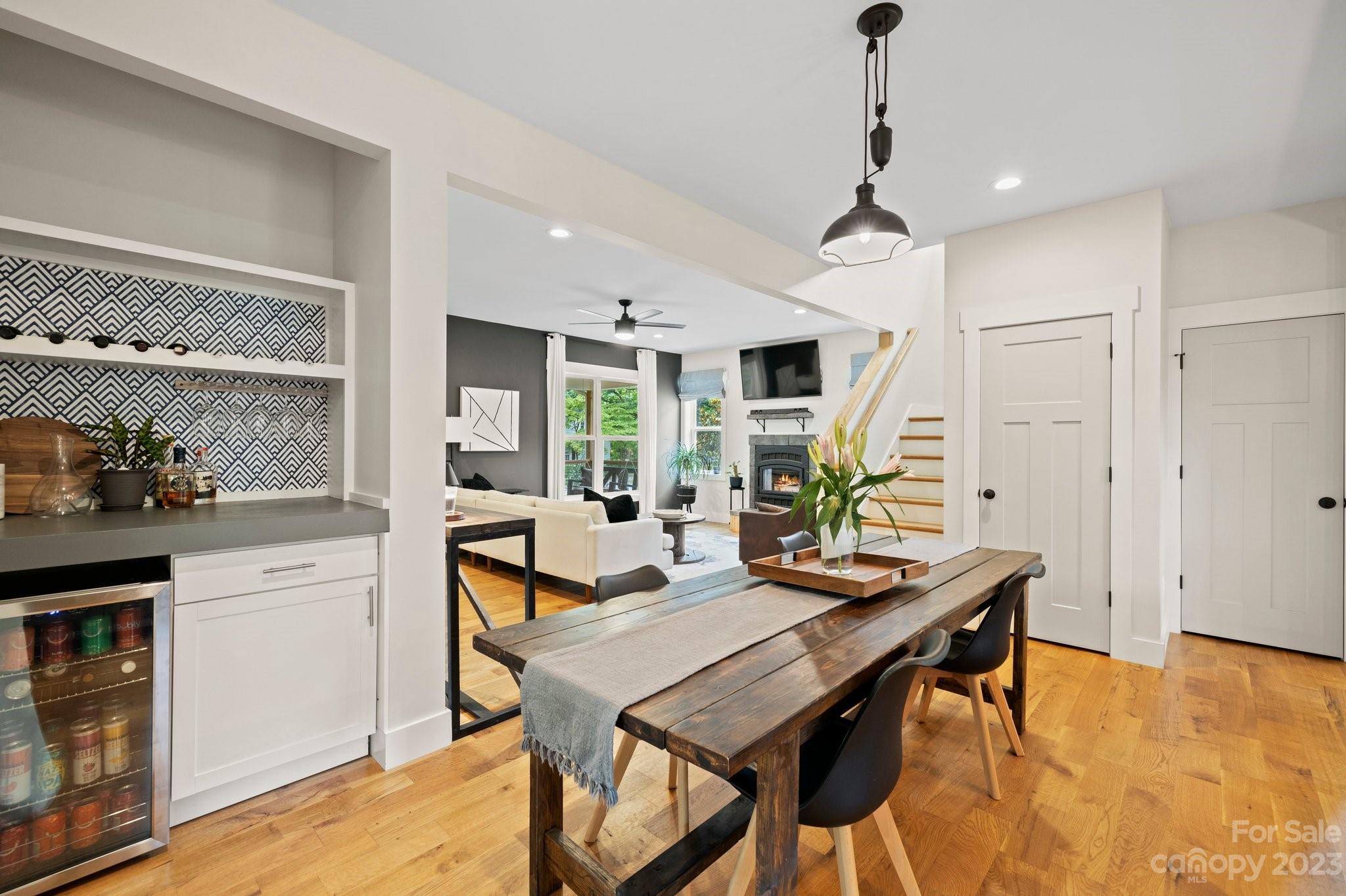 12 Maultsby Lane Asheville NC 28805