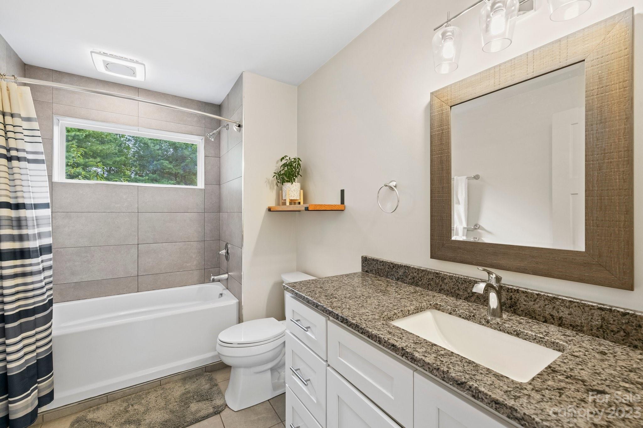 12 Maultsby Lane Asheville NC 28805
