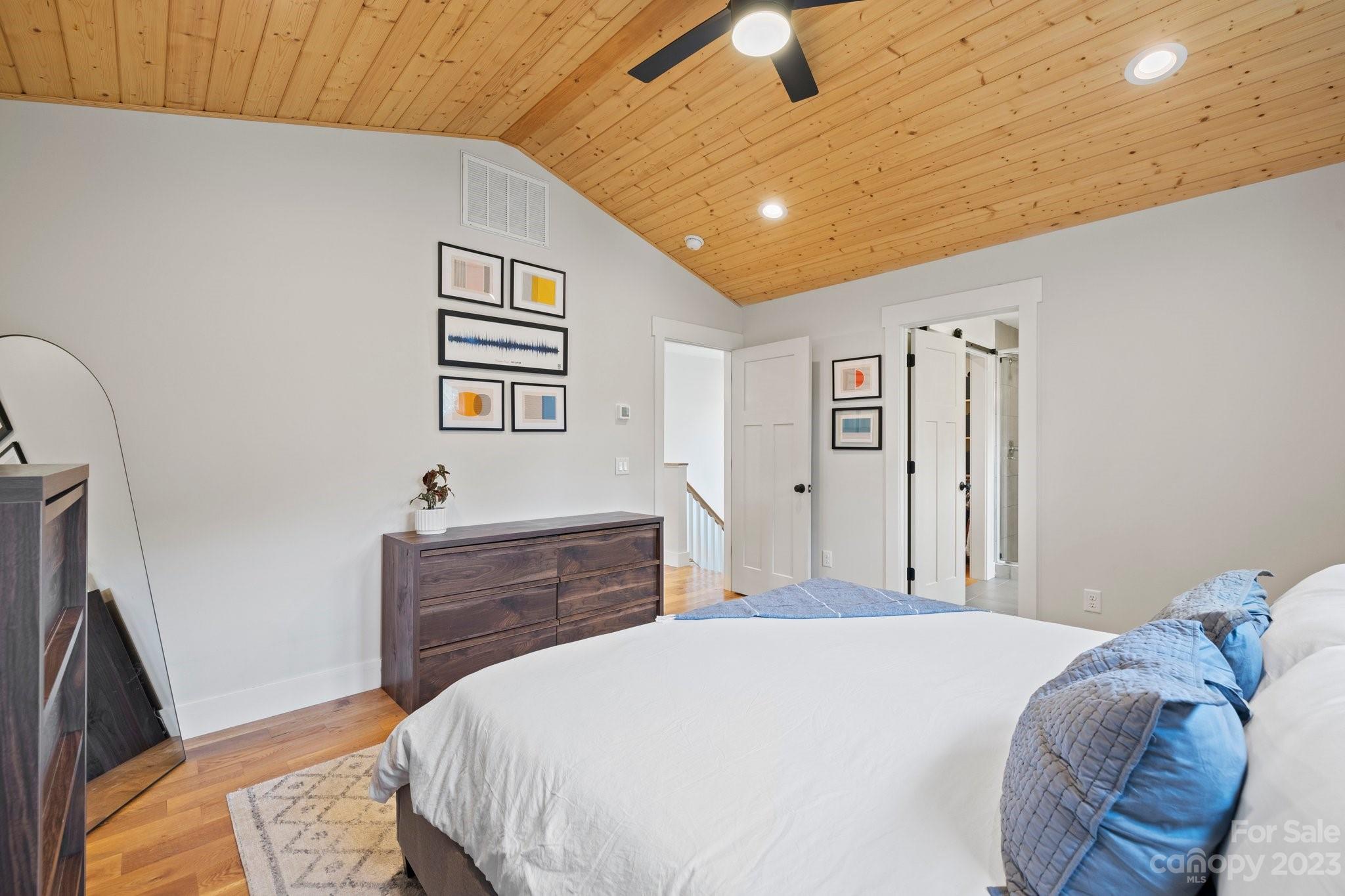 12 Maultsby Lane Asheville NC 28805