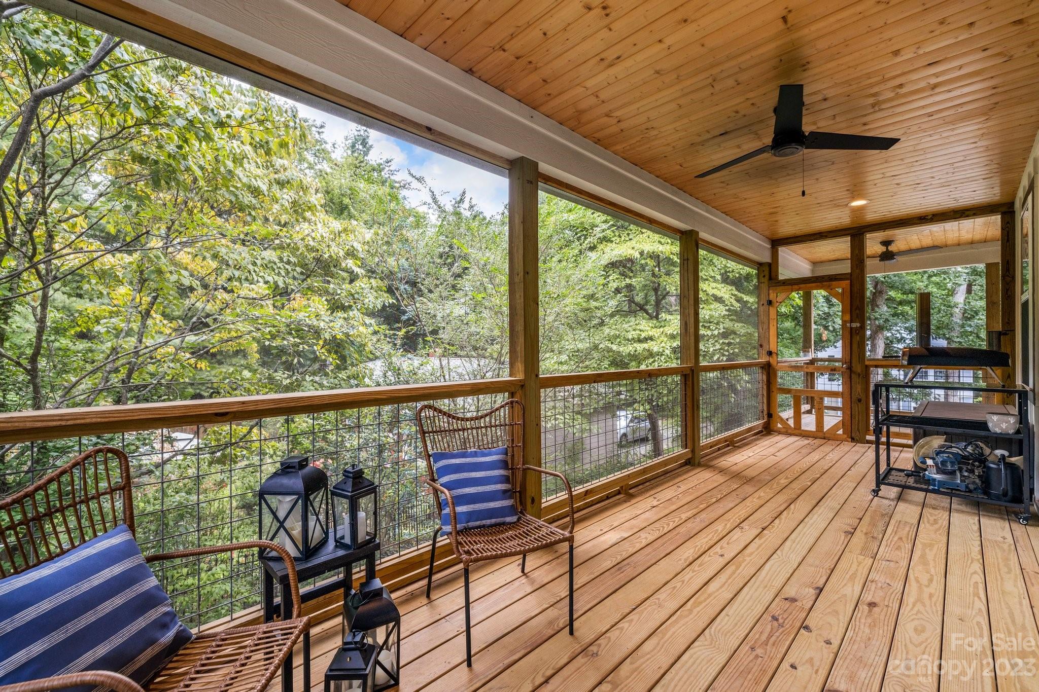 12 Maultsby Lane Asheville NC 28805