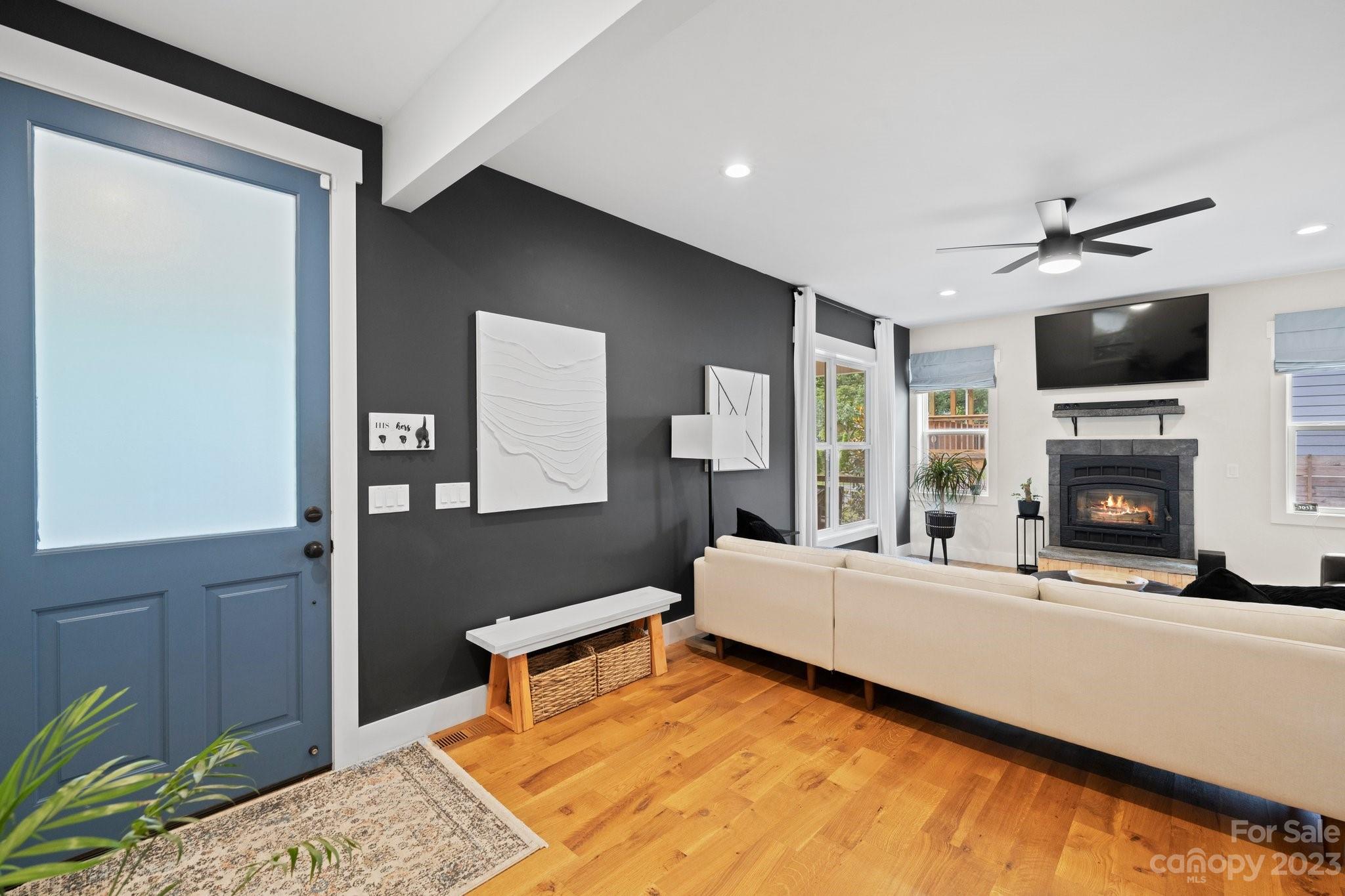 12 Maultsby Lane Asheville NC 28805