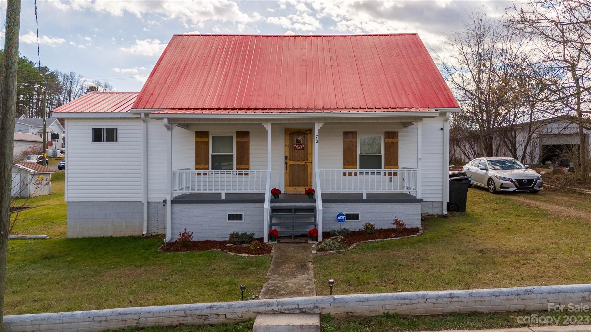 70 4th Em Street Marion NC 28752