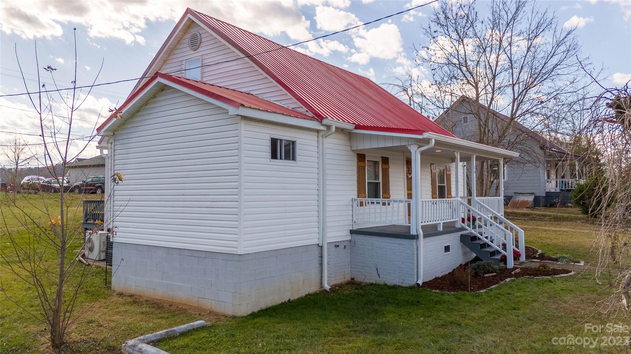 70 4th Em Street Marion NC 28752