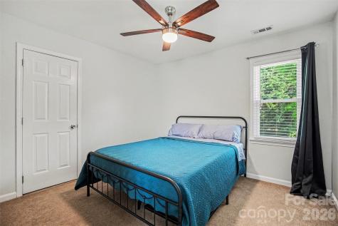9900 Davis Lake Parkway Charlotte NC 28269