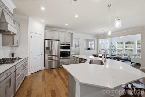 11432 Oakhampton Way Matthews NC 28105