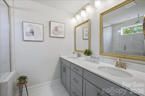 11432 Oakhampton Way Matthews NC 28105