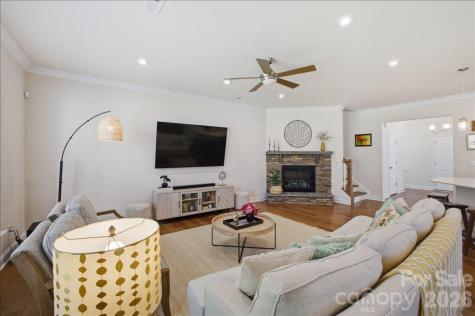 11432 Oakhampton Way Matthews NC 28105