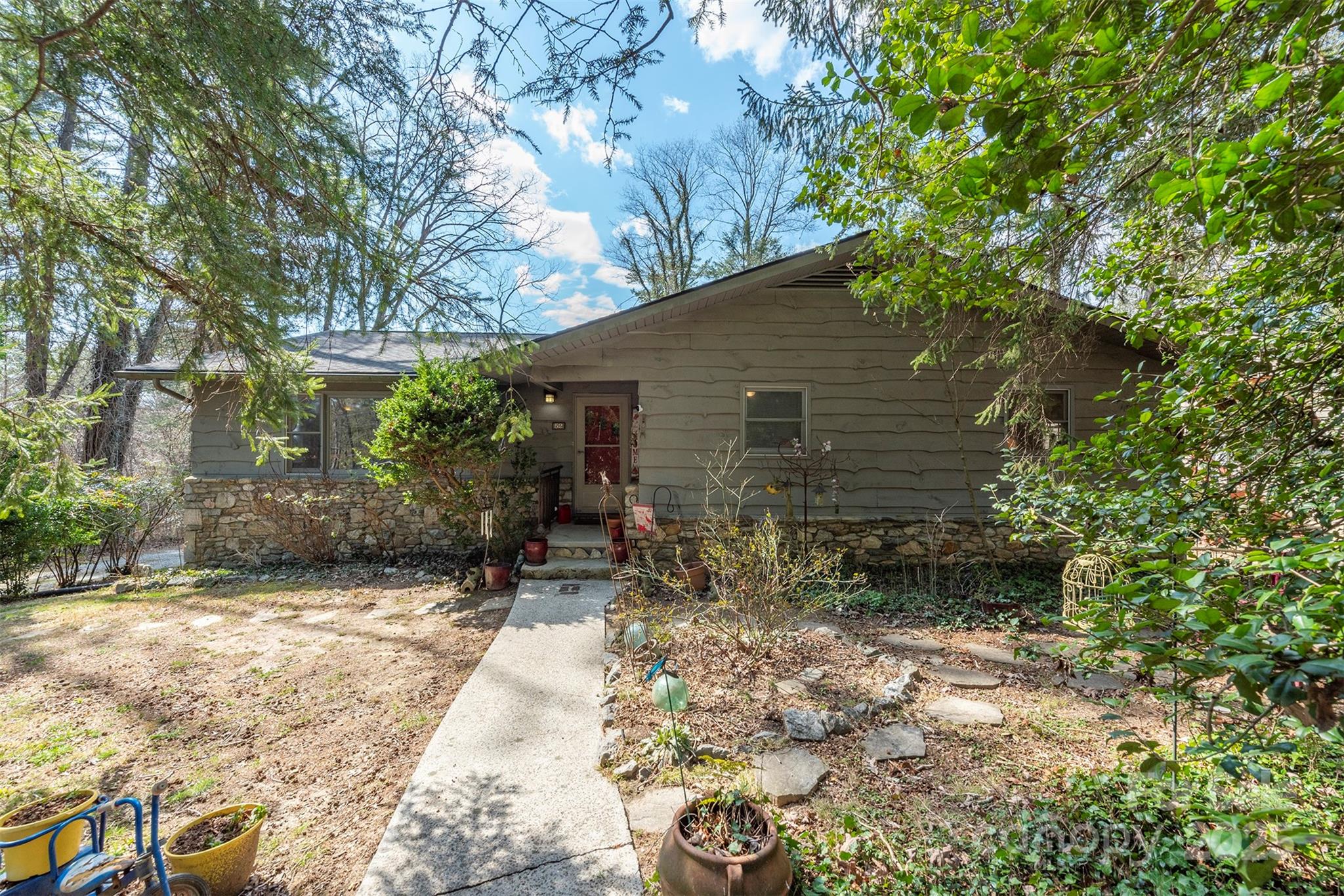 52 Oakhurst Road Arden NC 28704