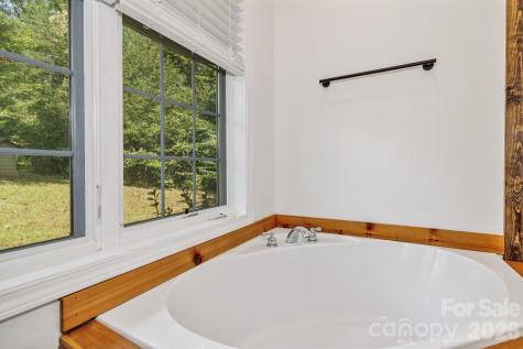 939 Morgan Hill Road Black Mountain NC 28711