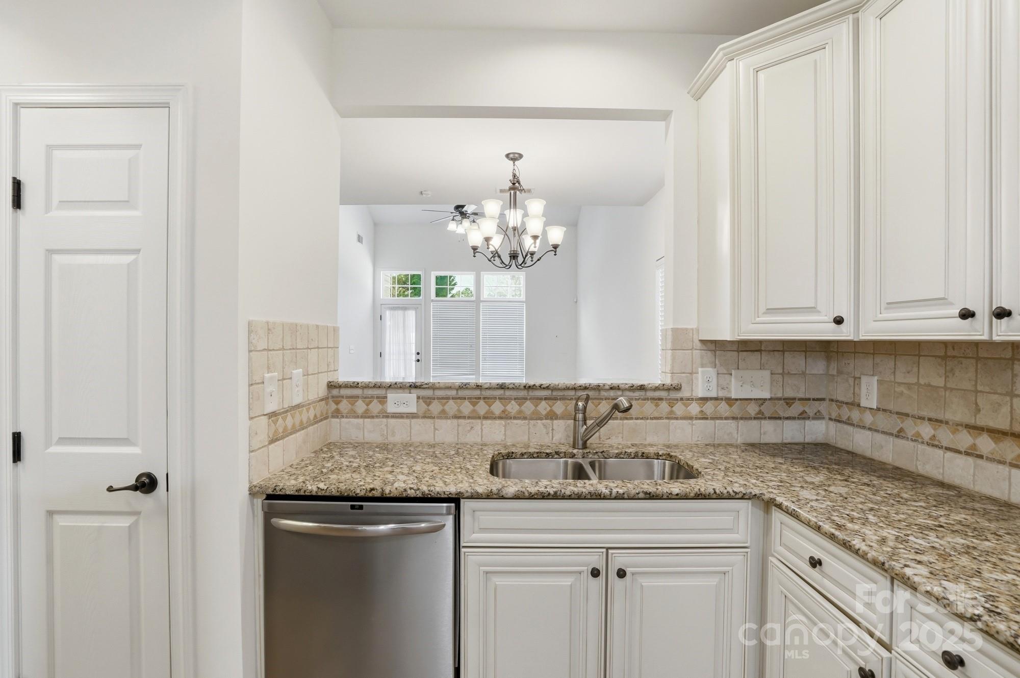 5763 Mossdale Lane Charlotte NC 28278