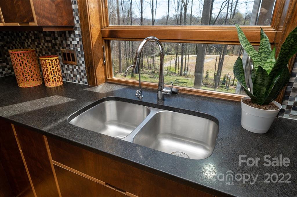 98 Belleair Road Asheville NC 28806