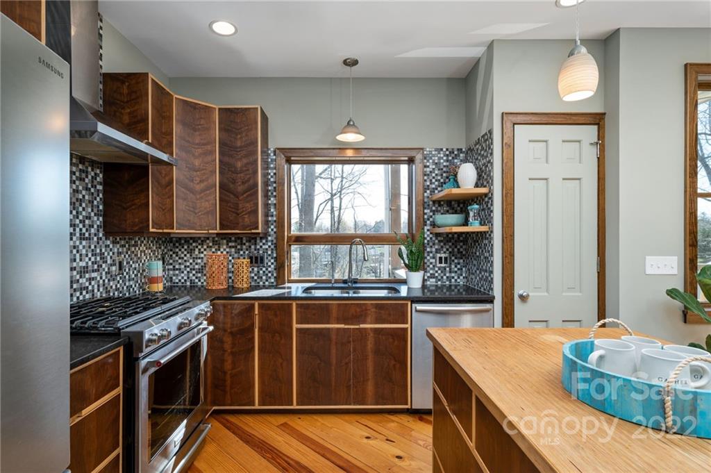 98 Belleair Road Asheville NC 28806