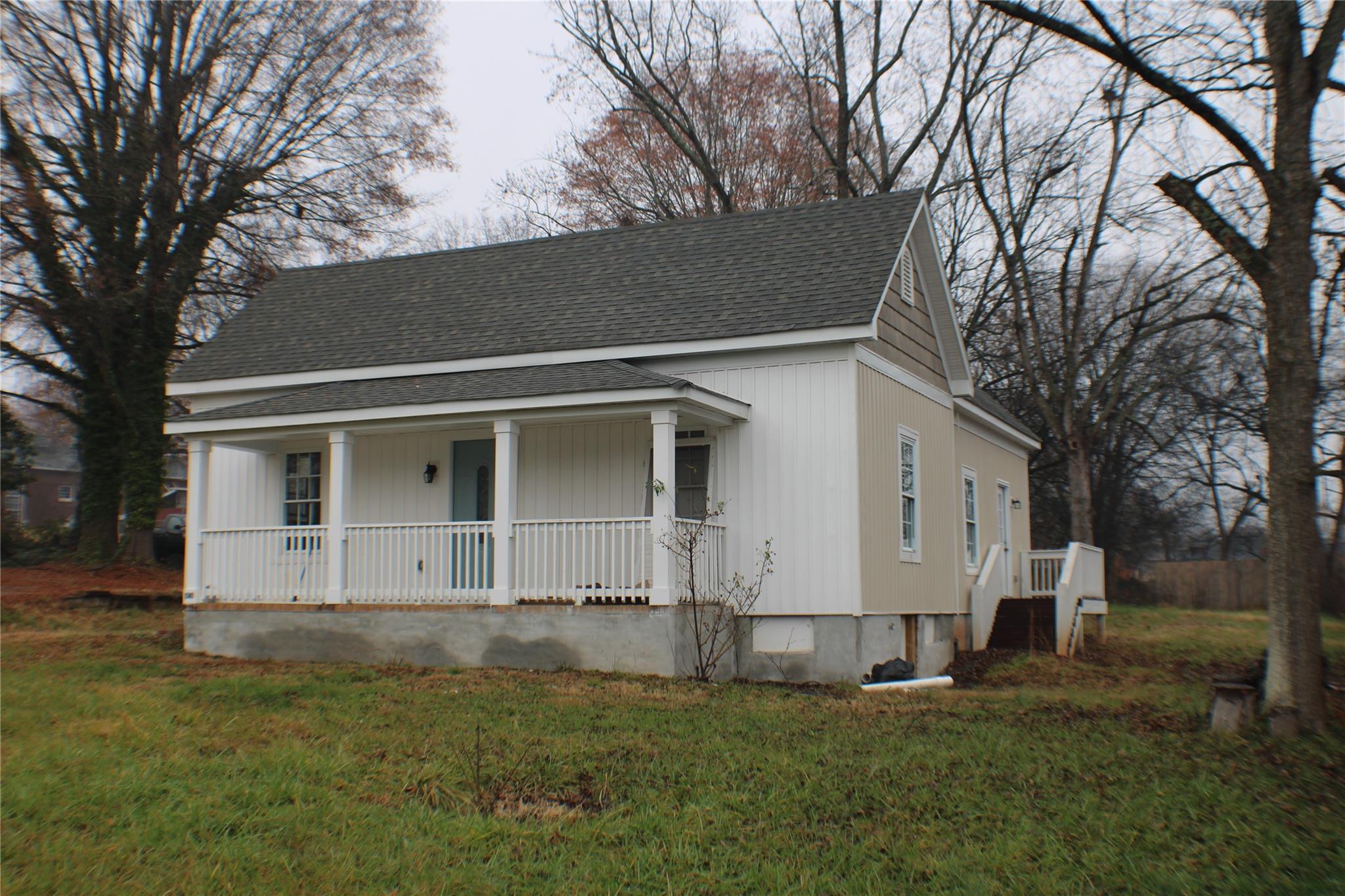 1141 N Ashe Avenue Newton NC 28658