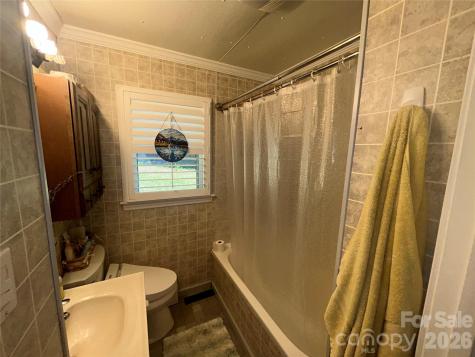 110 9th Street Black Mountain NC 28711