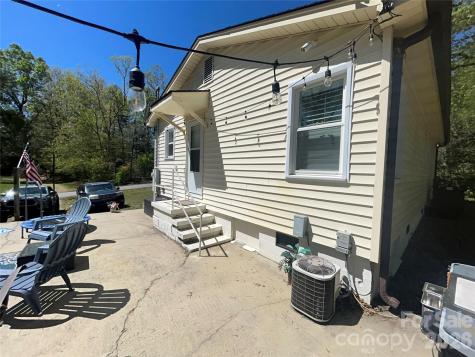 110 9th Street Black Mountain NC 28711