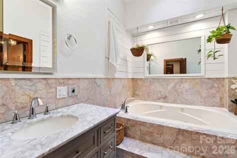 3068 S 226 Highway Bakersville NC 28705