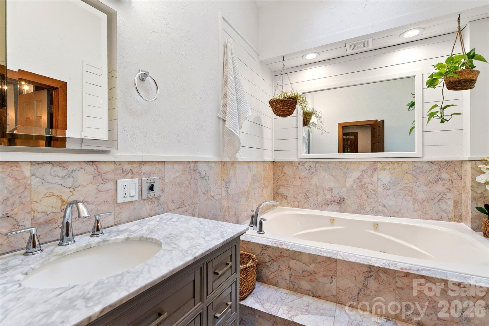 3068 S 226 Highway Bakersville NC 28705