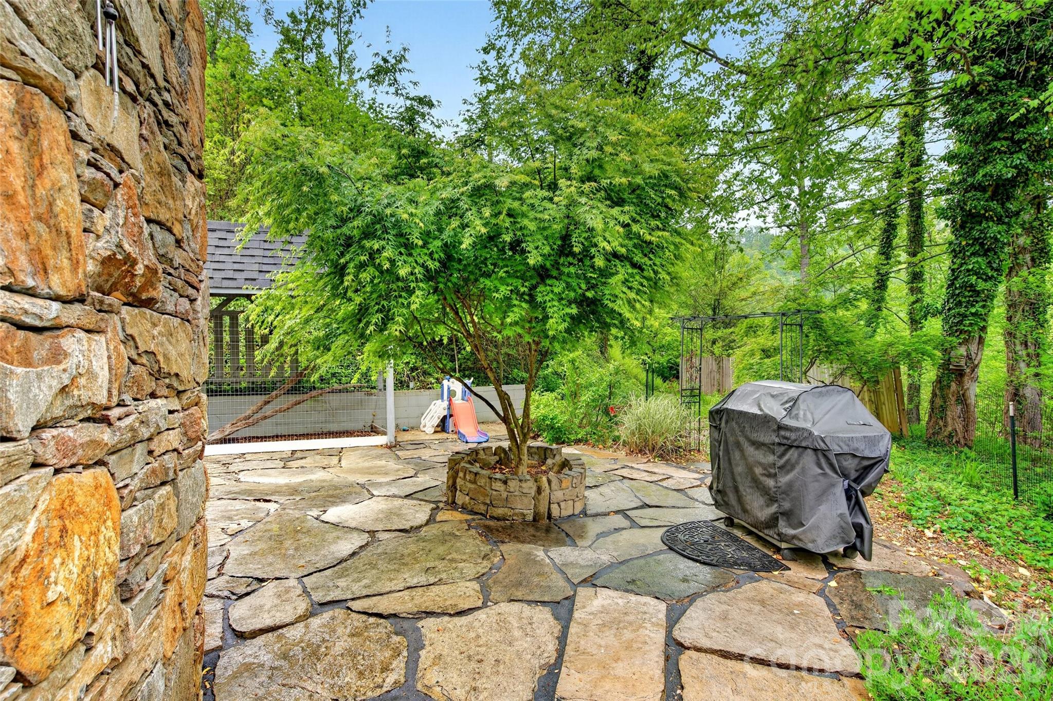 3068 S 226 Highway Bakersville NC 28705