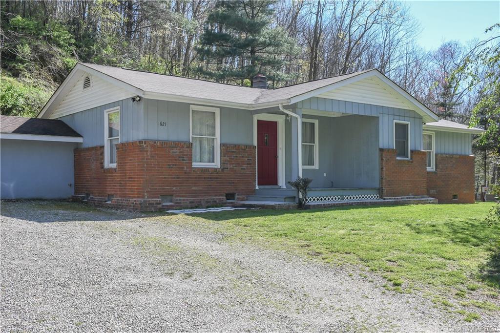 621 Incinerator Road Clyde NC 28721