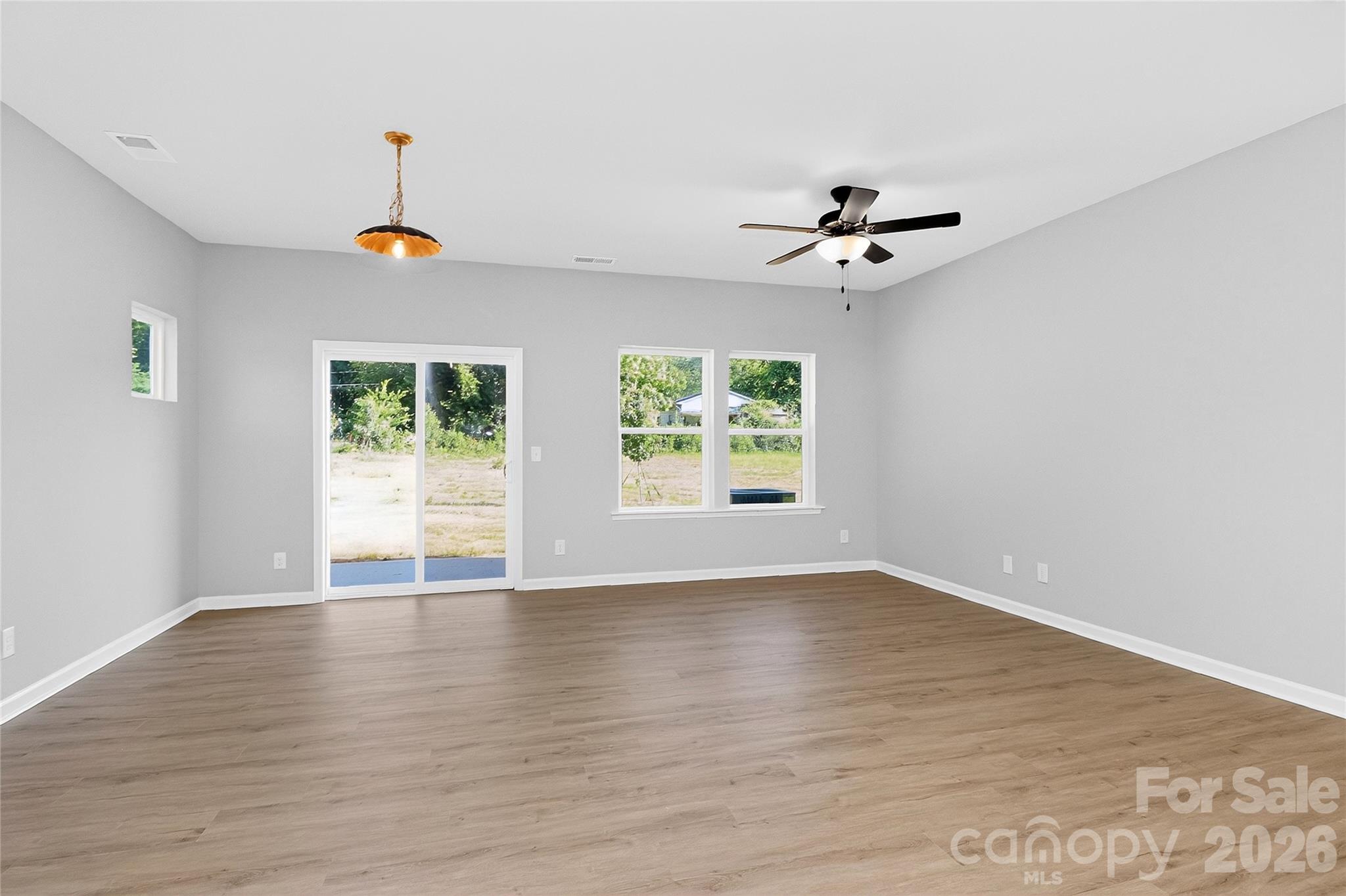 337 N Hoskins Road Charlotte NC 28216