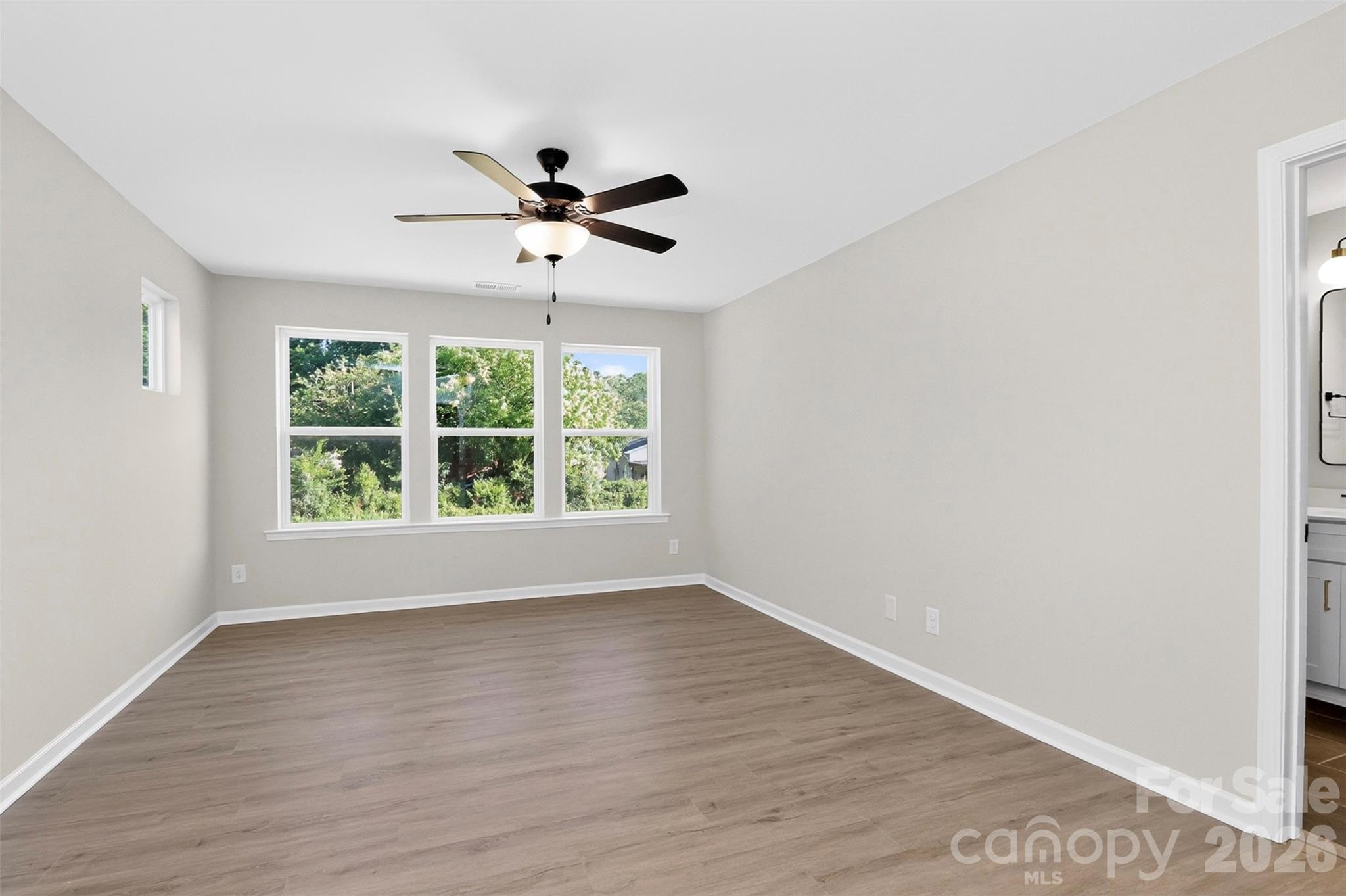 337 N Hoskins Road Charlotte NC 28216