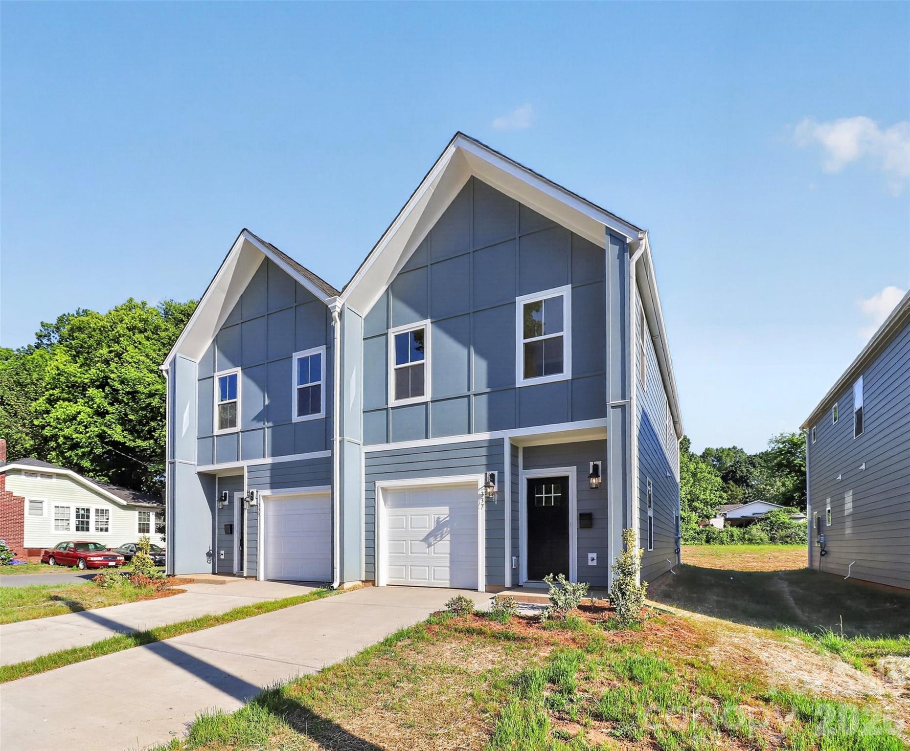337 N Hoskins Road Charlotte NC 28216