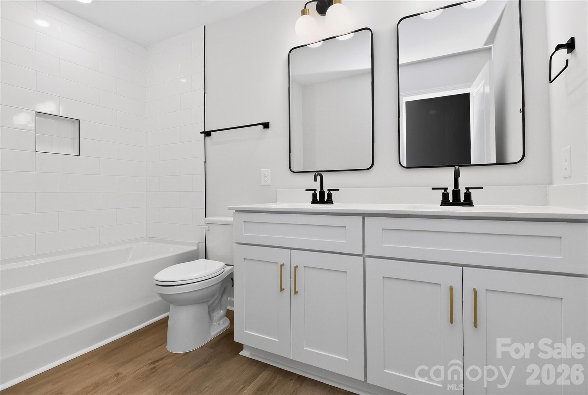 337 N Hoskins Road Charlotte NC 28216