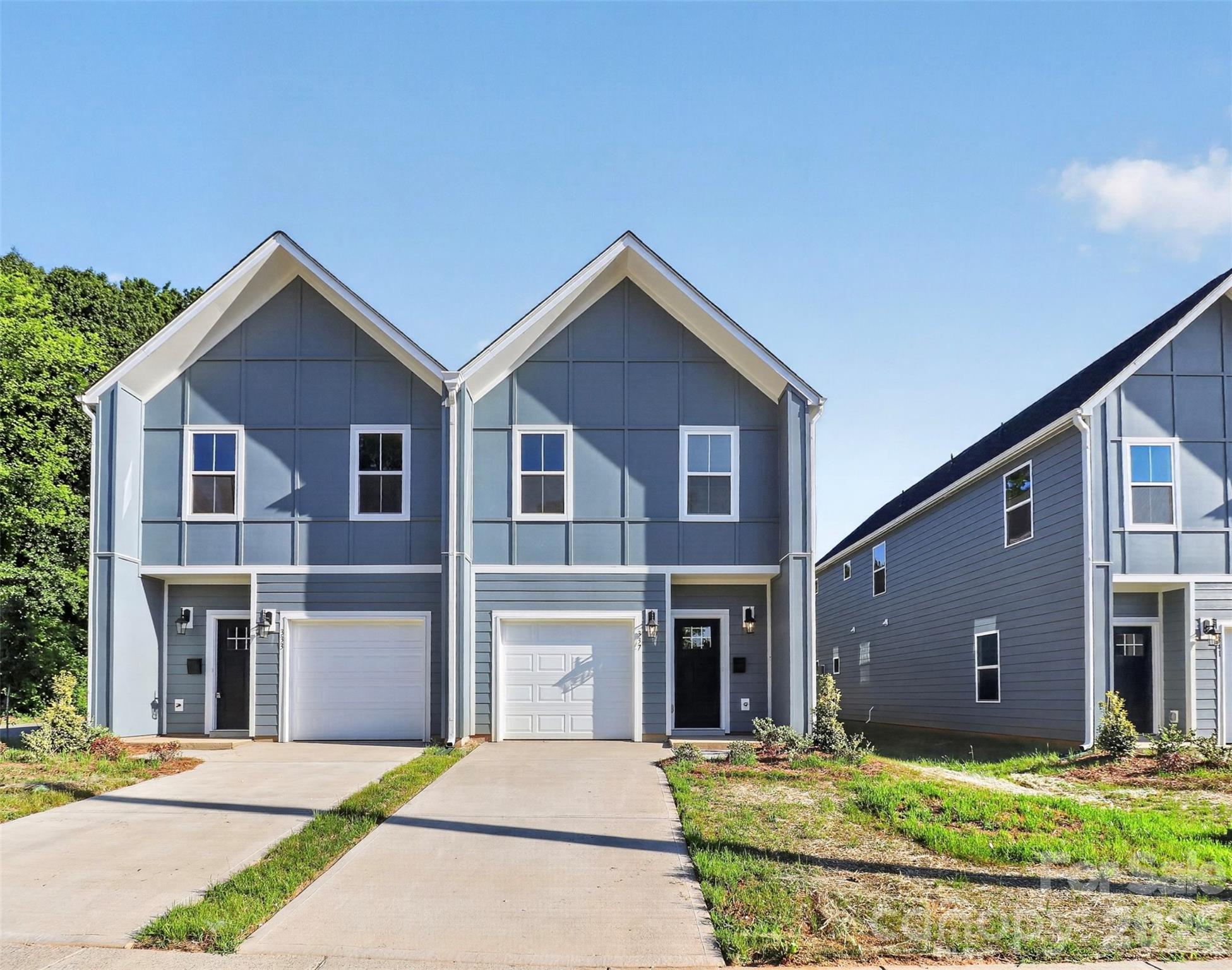 337 N Hoskins Road Charlotte NC 28216