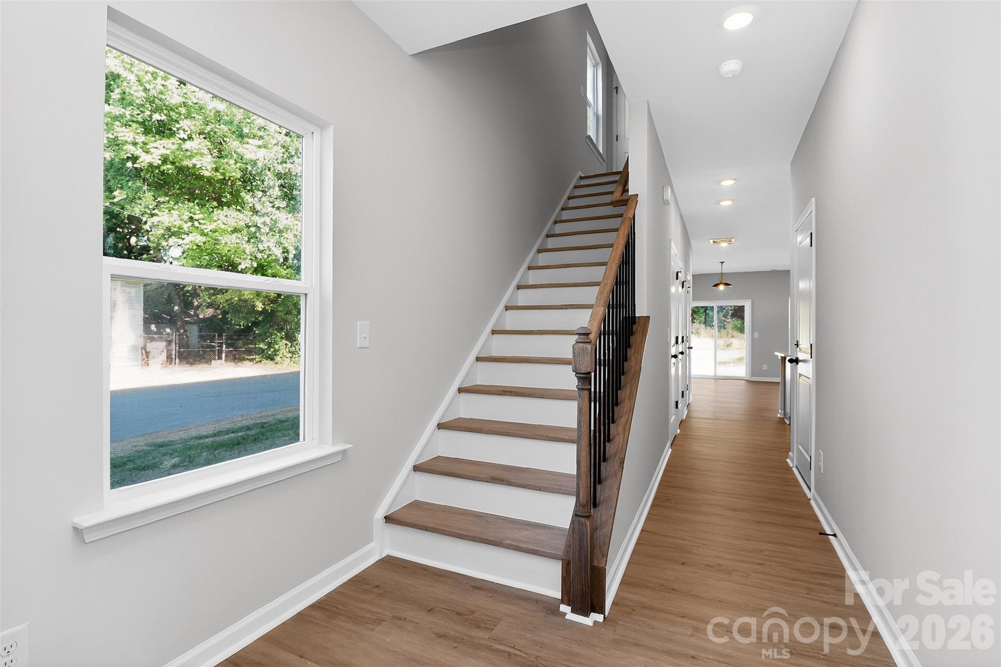 337 N Hoskins Road Charlotte NC 28216