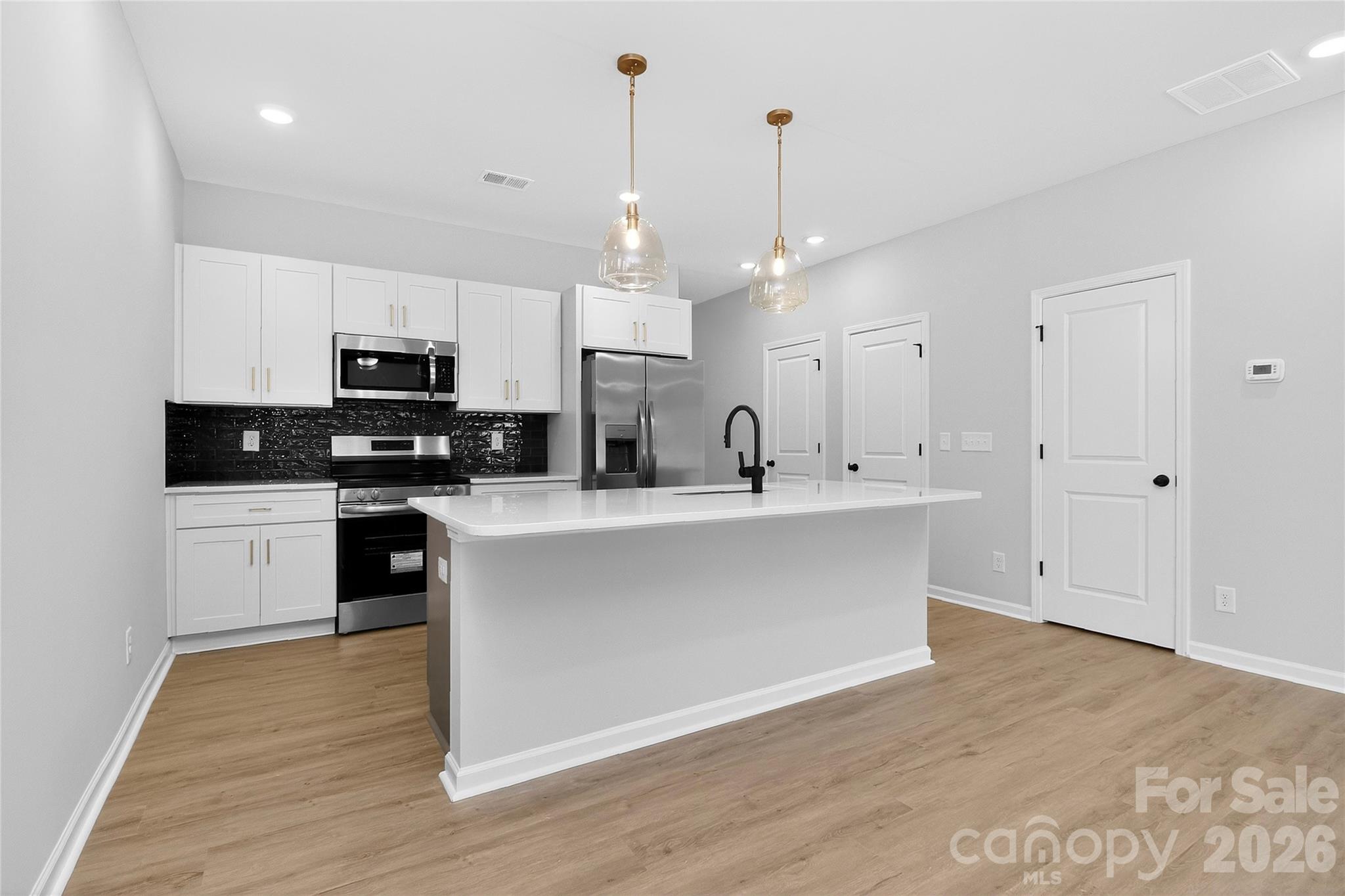 337 N Hoskins Road Charlotte NC 28216