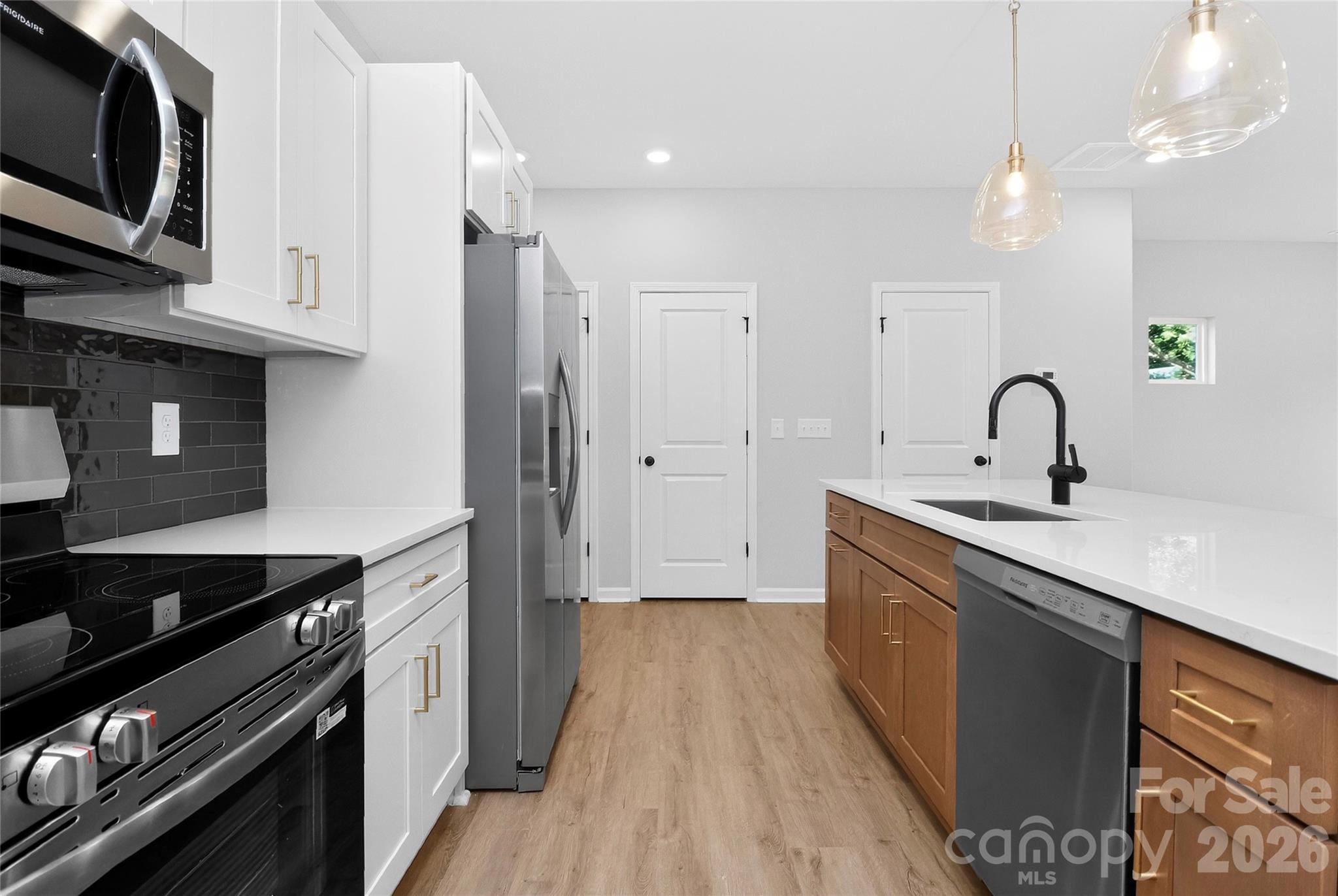 337 N Hoskins Road Charlotte NC 28216