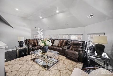 14832 Brighton Place Charlotte NC 28227