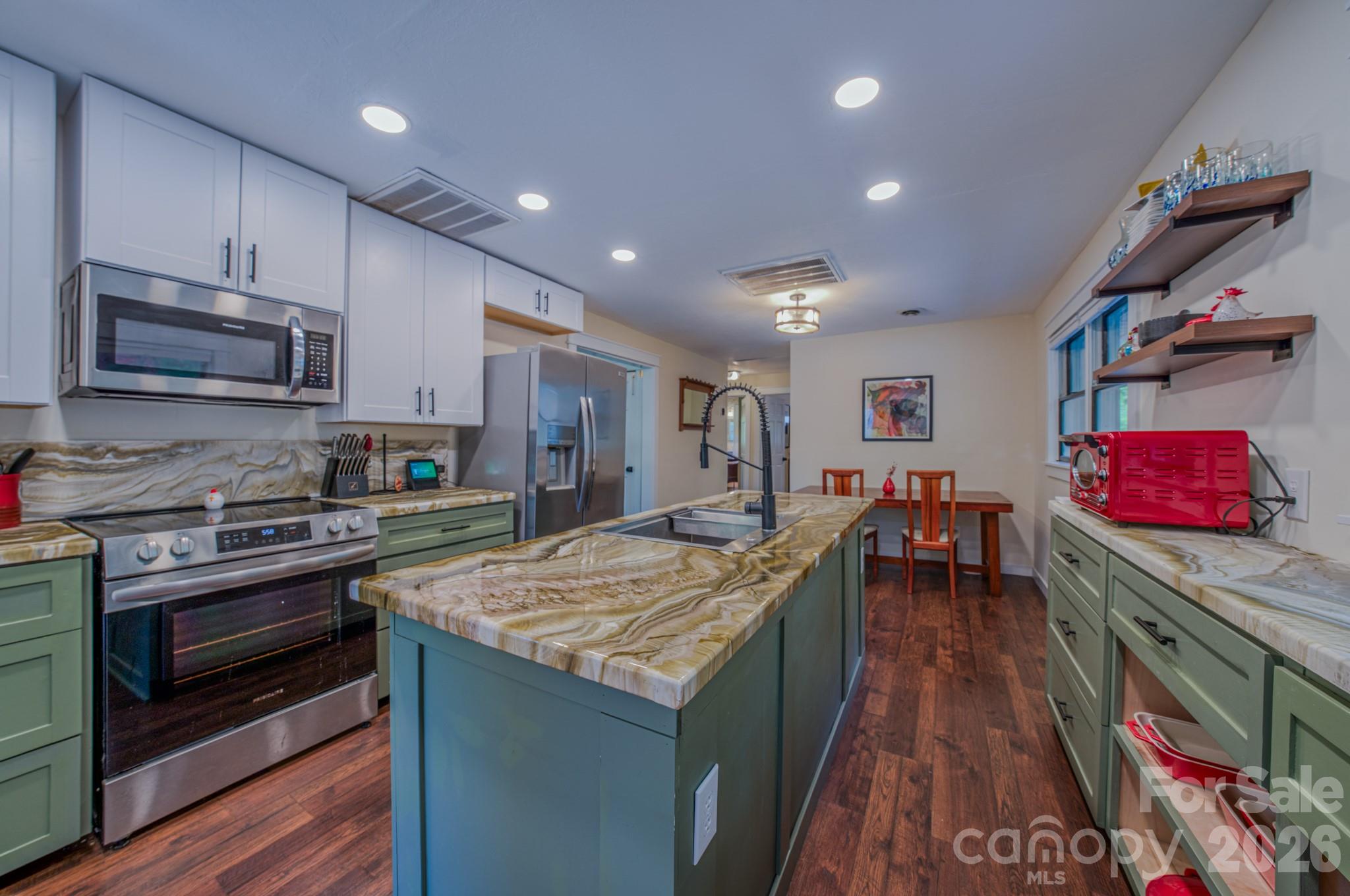 176 Sunny Street Marion NC 28752