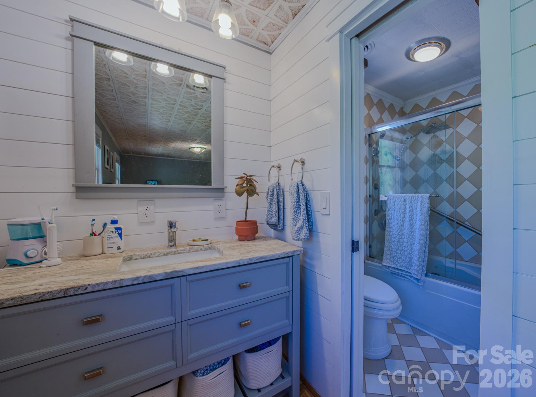 176 Sunny Street Marion NC 28752