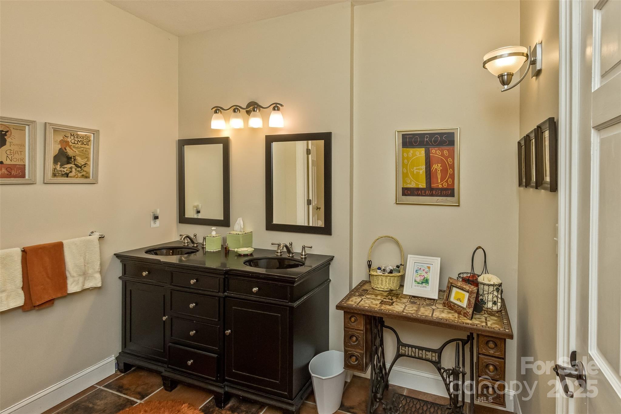 25 Windsong Drive Fairview NC 28730