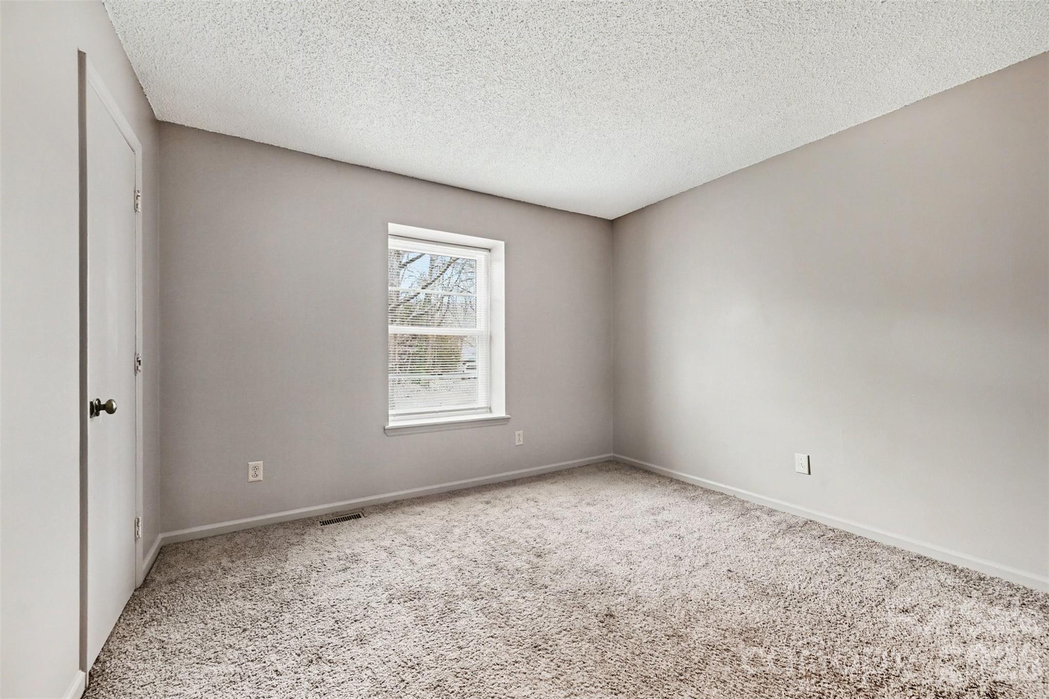 4033 Briarhill Drive Charlotte NC 28215