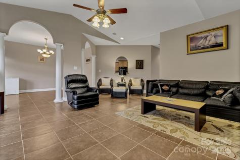 44 Pacifico Drive Asheville NC 28806