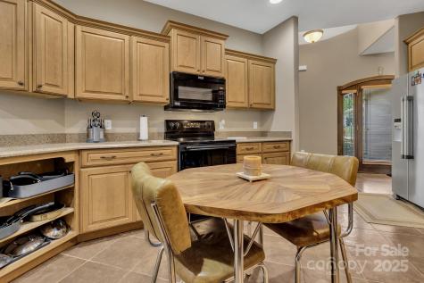 44 Pacifico Drive Asheville NC 28806