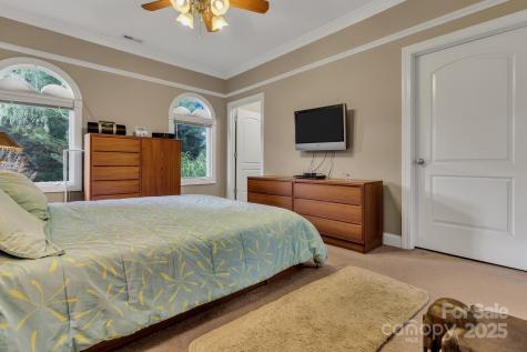 44 Pacifico Drive Asheville NC 28806
