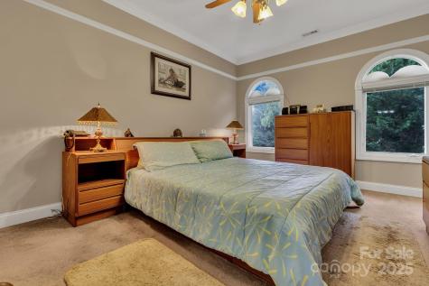 44 Pacifico Drive Asheville NC 28806