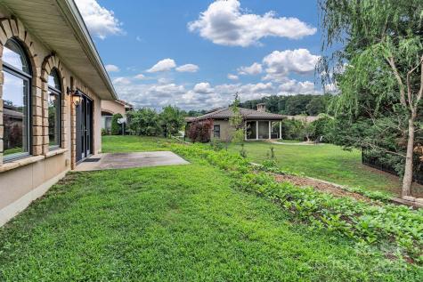 44 Pacifico Drive Asheville NC 28806